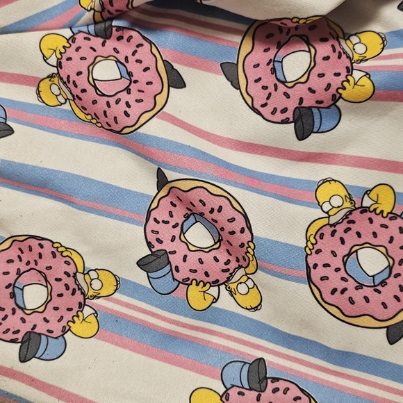 Homer Simpson Donut Shorts 🍩 - Picture 7 of 10